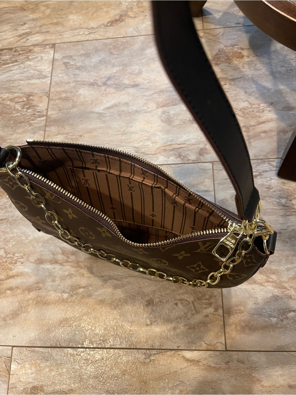 Brown hobo mono purse